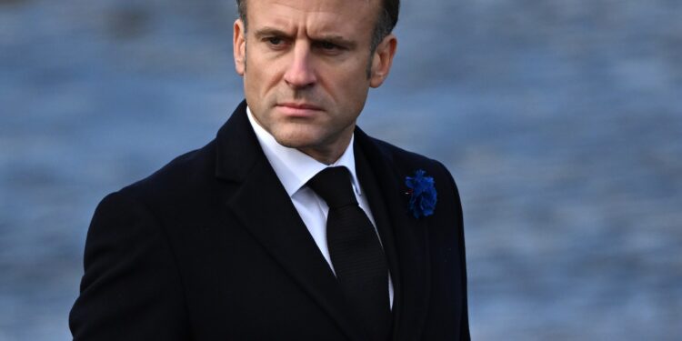 Macron calls on Israel to avoid escalation following the assassination of Al-Arouri