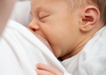 Mouse study reveals new protective benefit of breast milk