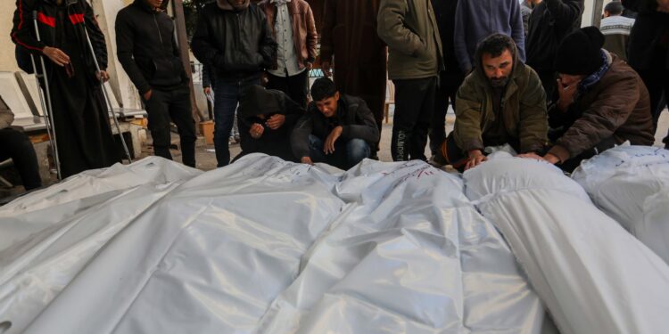 Occupation raids continue on Gaza amid violent clashes with the resistance