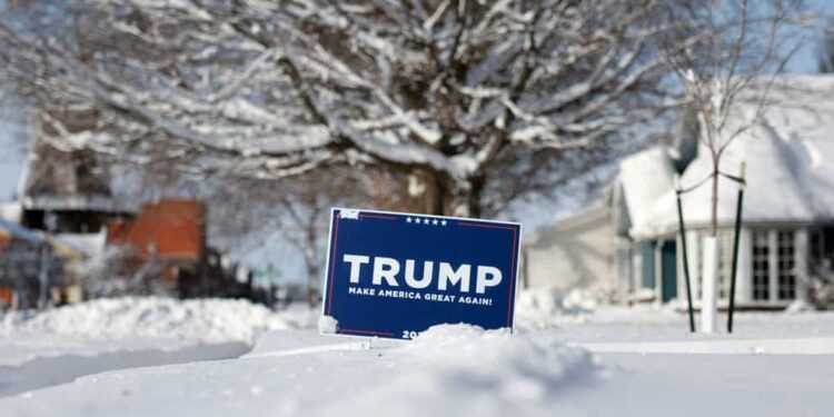 Snowy Iowa kicks off Republican primaries