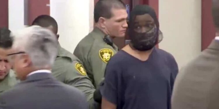 The attacker of an American judge returns to the stand with a Hannibal Lecter mask