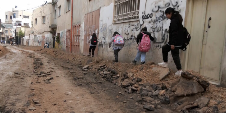 The occupation forces destroy the infrastructure in the city and camp of Jenin