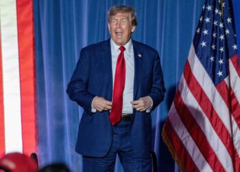 Trump asks Supreme Court to overturn Colorado decision declaring him ineligible