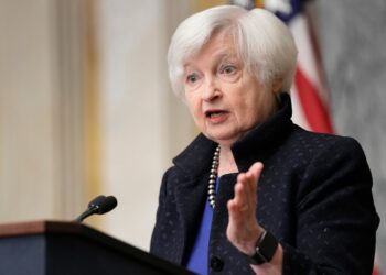 Yellen meets with financial officials in Egypt amid economic difficulties