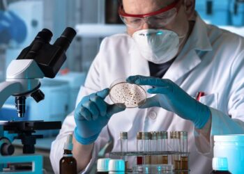 Artificial intelligence is revolutionizing the fight against antibiotic resistance