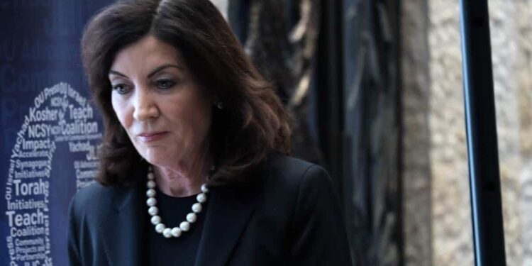 Controversial comments: New York governor apologizes for dubious comparison