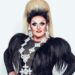 Director by day in Oklahoma in the United States, drag queen by night: he is forced to resign after threats and pressure