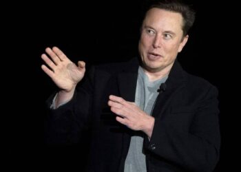 Elon Musk, on a crusade against the state of Delaware, moves SpaceX headquarters