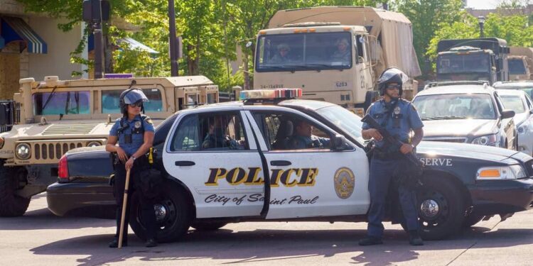 Fatal collision: a thirty-year-old accused of wanting to take the blame for her intoxicated twin sister