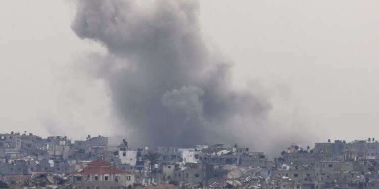 New massacres in Gaza and the resistance confronts the occupation and targets an Apache helicopter