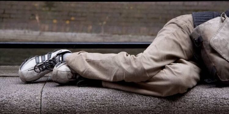 Obsessed with gold, this man builds a ‘mine’ in a public park