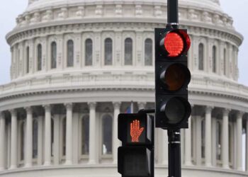Paralyzed, US Congress unable to send funds to Ukraine or Israel