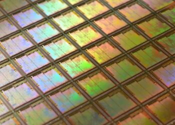 Plasma scientists develop computer programs that could lower the cost of microchips and boost manufacturing