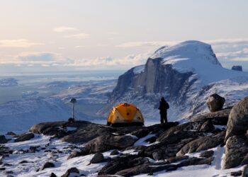 Rapid climate change could cause Greenland’s bedrock to rise, forming small islands