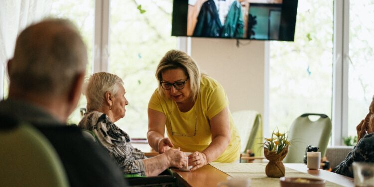 ‘Rare positive outcome’ in trial of new support intervention for people with dementia and their family caregivers