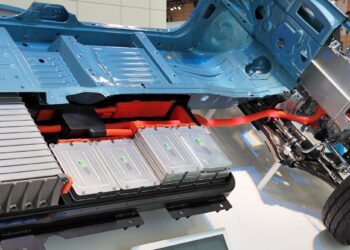Self-extinguishing batteries could reduce the risk of deadly and costly battery fires