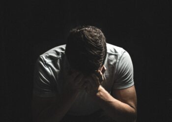 Study finds white Americans most susceptible to psychological distress