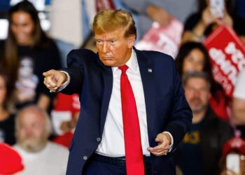 Trump in Florida court in confidential documents case