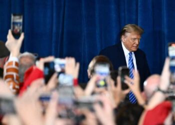 Trump’s complaint against author of report on alleged ties to Russia dismissed in London