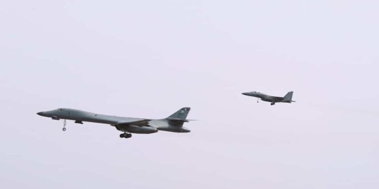 US carries out retaliatory strikes in Iraq and Syria