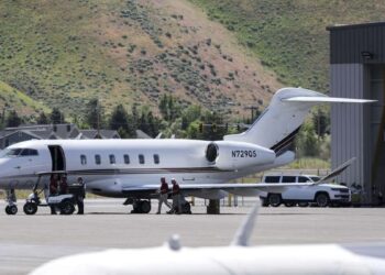 VIDEO |  3 dead, nine injured in Boise airport hangar collapse