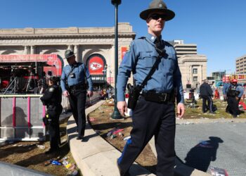 one dead, nine injured in shooting at Super Bowl-winning Kansas City Chiefs parade