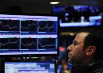 the S&P 500 refuses the 5,000 pts, Arm and Disney are on fire