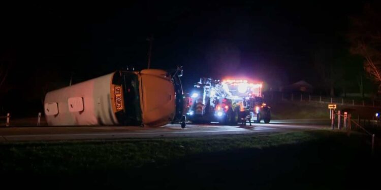16 children injured in bus accident: driver arrested for drunk driving