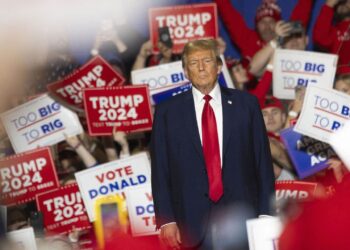 Donald Trump has a string of victories in the primaries, but the clouds are gathering