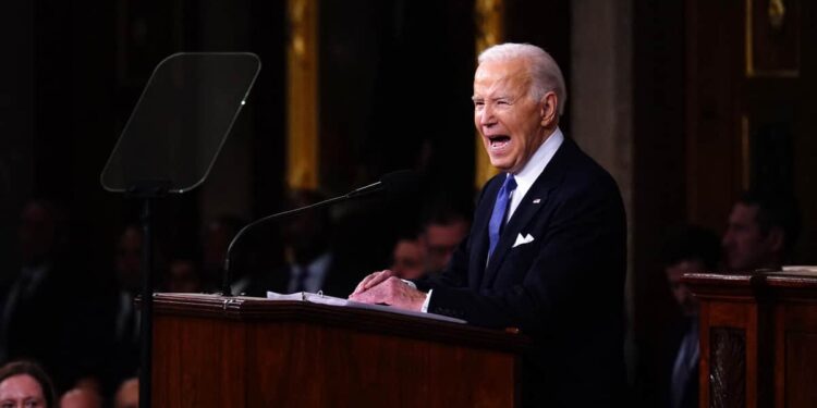 In the left corner, Jooooooooe Biden!