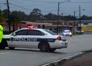 Road rage: exchange of gunfire between two truckers