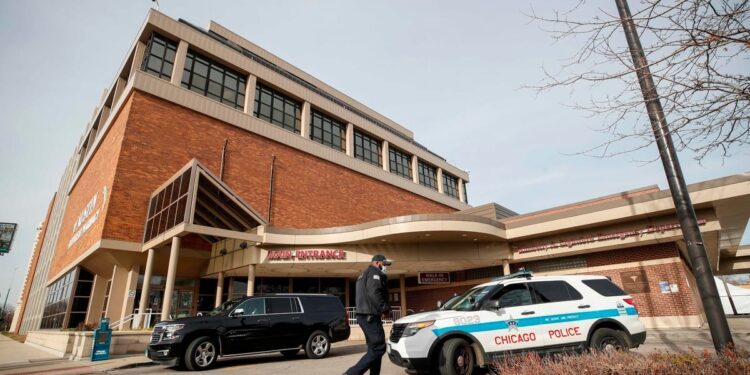 Sexual abuse of 300 patients: two hospitals accused of having “knowingly” ignored the behavior of a doctor