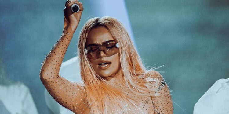 Singer Karol G’s private jet makes emergency landing