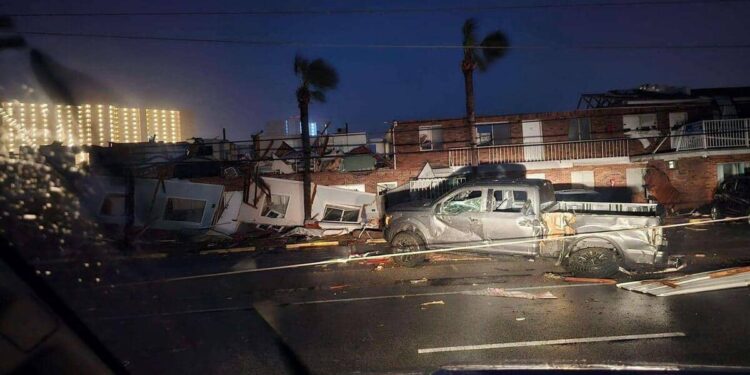 Storms and tornadoes in the United States, three dead