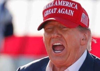 Trump in ‘panic mode’ as bail deadline approaches