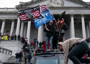 Trump vows to release Capitol rioters if re-elected