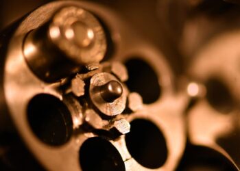 85-year-old woman kills thief in her home