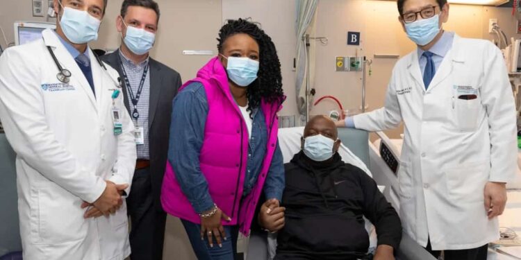 A first successful pig kidney transplant: the recipient leaves the hospital in good health