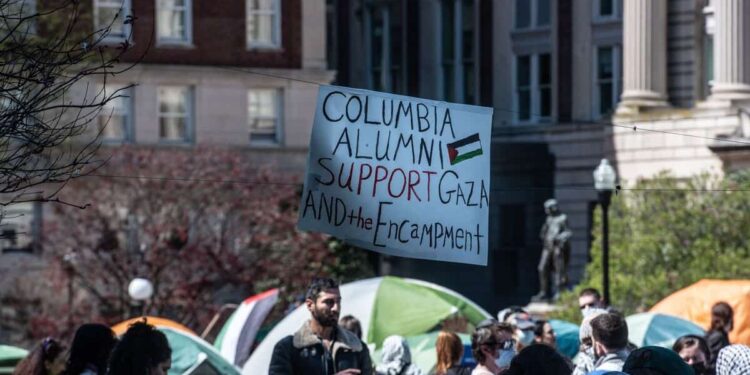 Between anti-Semitism and Islamophobia, freedom of expression wavers on American campuses