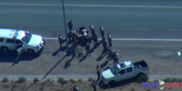 California: a teenager killed by the police charged with rescuing her