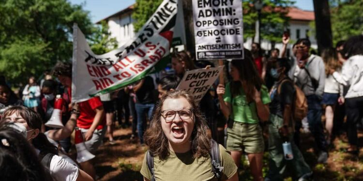 Gaza Support Movement: Columbia University Postpones Campus Evacuation