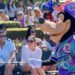 Injured at Disneyland, she sues the park… and Goofy!