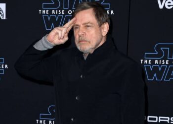 Mark Hamill, aka Luke Skywalker, appears pro-Joe Biden… and the web is on fire