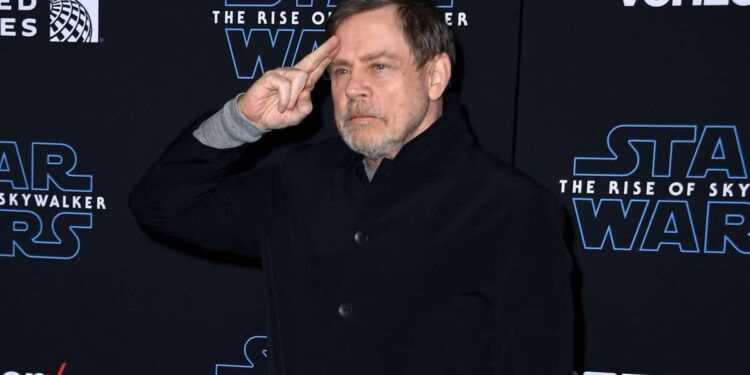 Mark Hamill, aka Luke Skywalker, appears pro-Joe Biden… and the web is on fire
