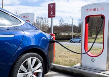 Tesla deliveries down in first quarter, its stock falls