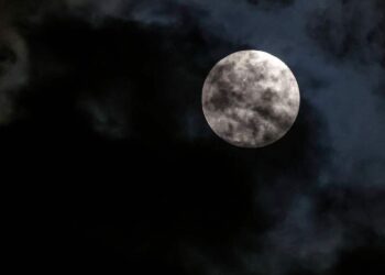 The White House asks NASA to establish a reference lunar time