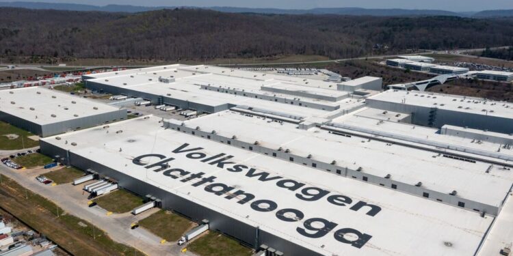 United States: Volkswagen employees in Tennessee vote to form a union