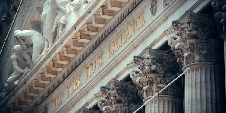 Yesterday on Wall Street Indeed, the American economy created more non-agricultural jobs than expected in March (303,000 after 275,000 and 205,000 expected).  The rate…