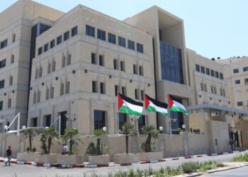 After storming exchange shops…the Palestinian Authority accuses Israel of strangling it economically  Economy