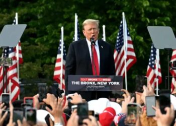 Donald Trump and fascist inspiration: it is no longer a coincidence that he multiplies the references